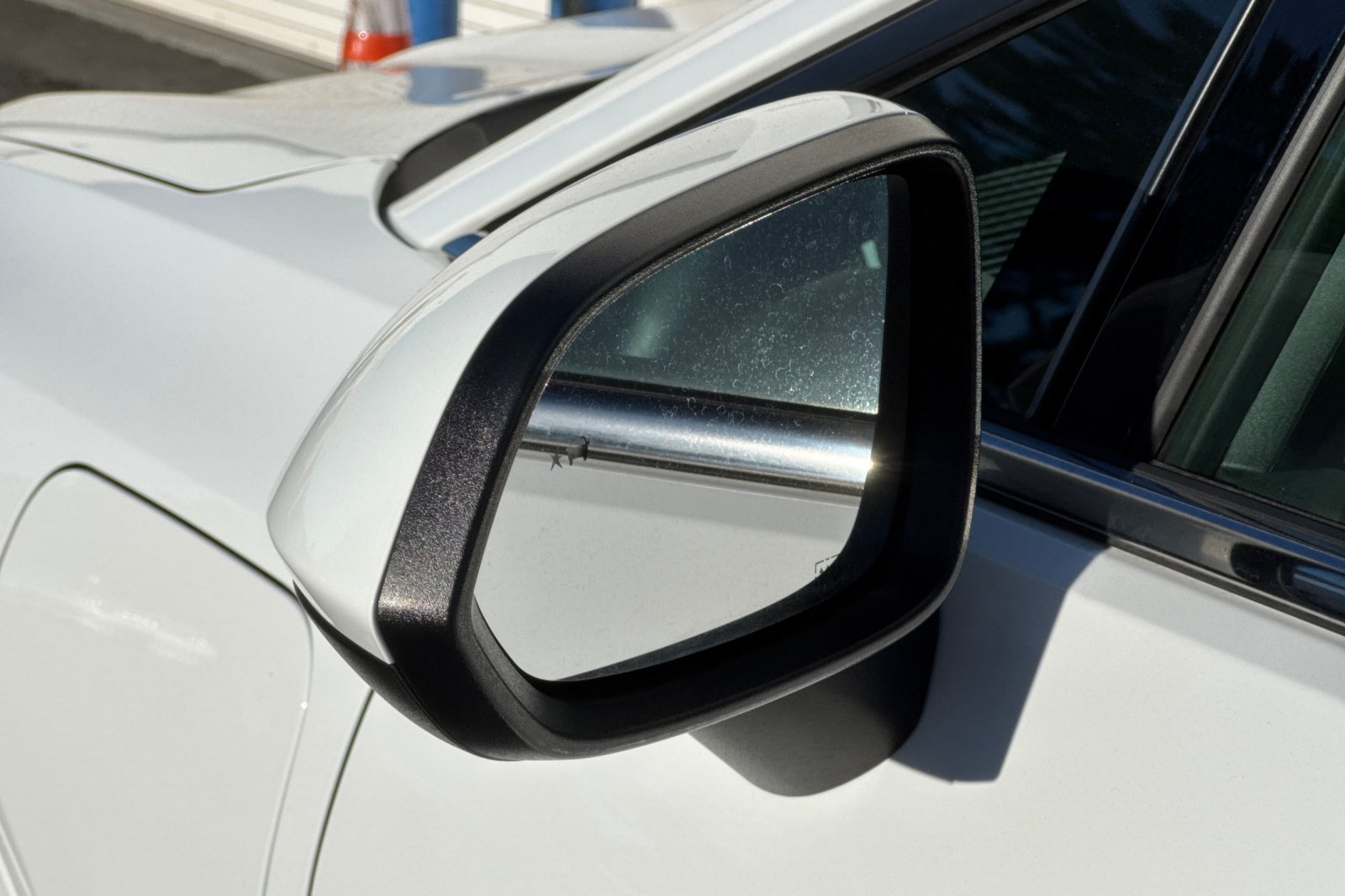 Used 2024 Chevrolet Equinox EV LT FWD image 51