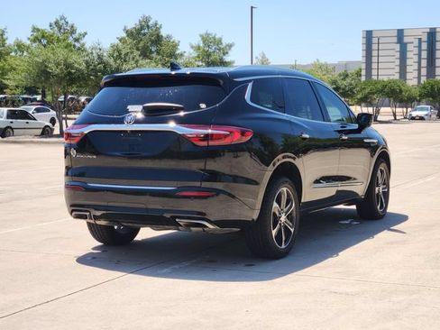 Used 2021 Buick Enclave Essence w/ Sport Touring Edition FWD image 5