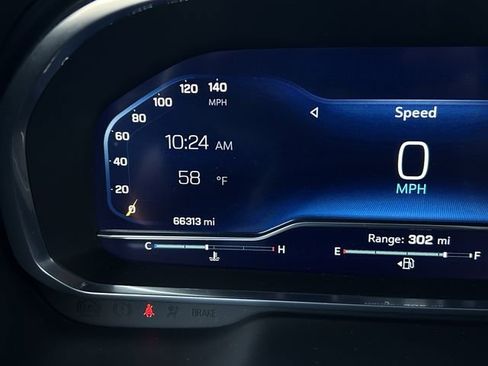 Used 2023 Chevrolet Suburban Premier image 16