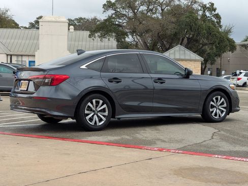 Used 2023 Honda Civic LX image 4