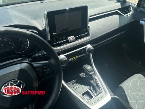 Used 2025 Toyota RAV4 XLE AWD/4WD image 21