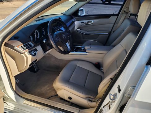 Used 2014 Mercedes-Benz E 350 Sedan image 15