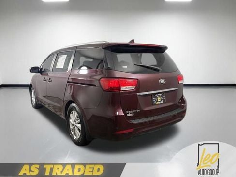 Used 2016 Kia Sedona LX w/ LX Essentials Premium Package FWD image 4