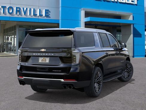 New 2025 Chevrolet Suburban Premier image 4