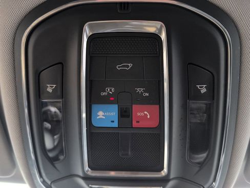 Used 2023 Jeep Grand Cherokee Limited w/ Luxury Tech Group II image 68