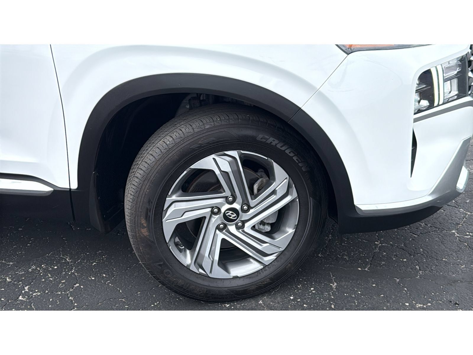 Used 2023 Hyundai Santa Fe SEL w/ Premium Package AWD/4WD image 10
