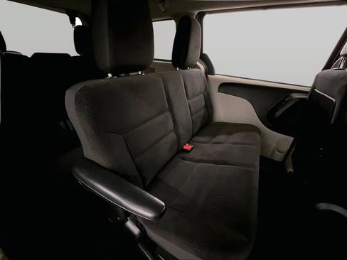 Used 2017 Dodge Grand Caravan SE w/ Power Window Group FWD image 27
