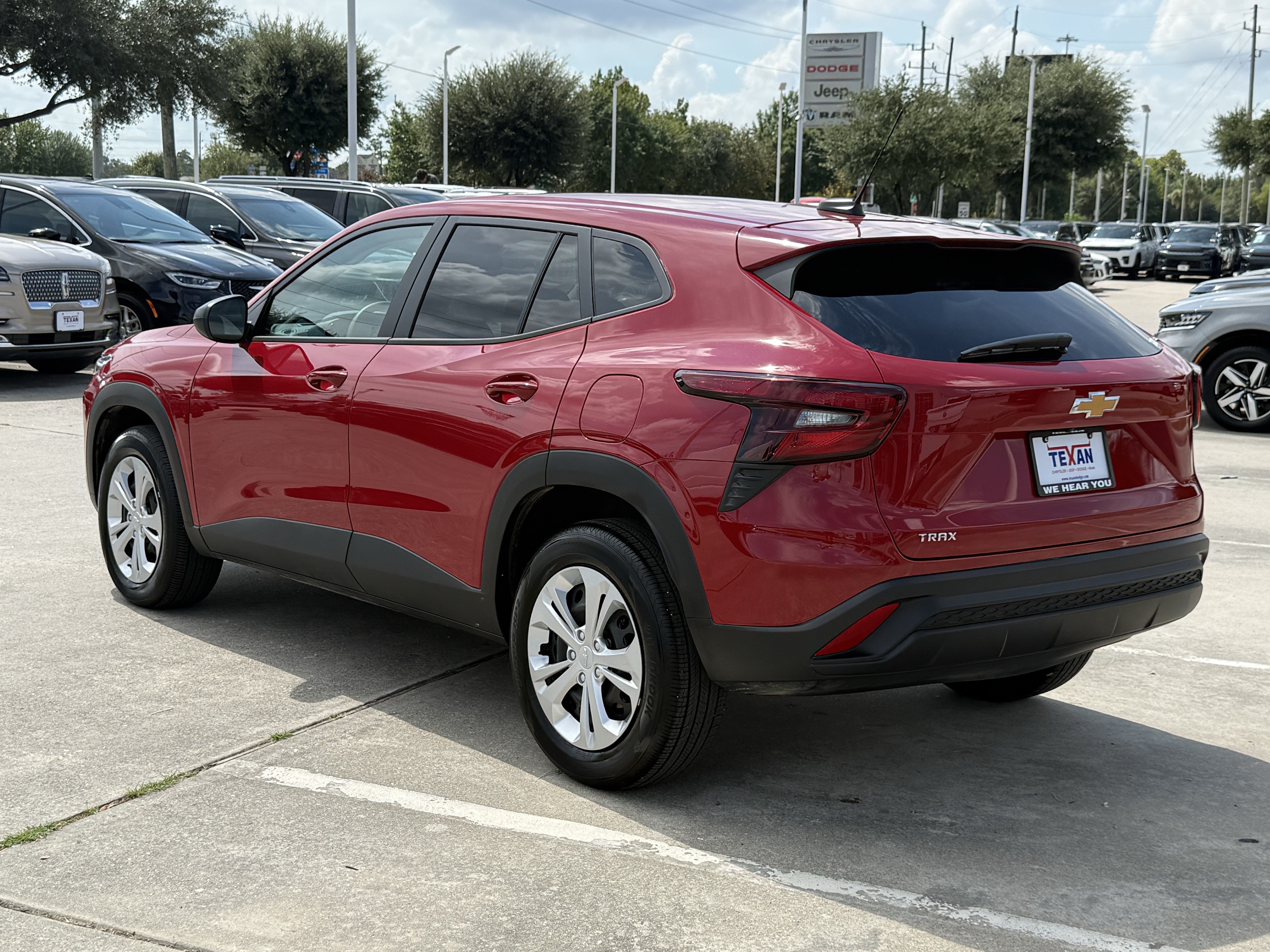 Used 2026 Chevrolet Trax LS FWD image 7