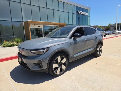 Used 2023 Volvo C40 P8 Recharge Ultimate AWD/4WD image 1