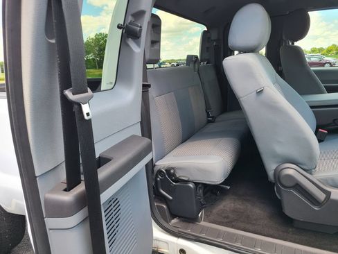 Used 2015 Ford F250 XLT w/ XLT Value Package AWD/4WD image 16