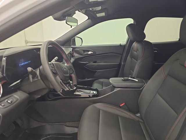 Used 2026 Chevrolet Trax RS w/ Driver Confidence Package FWD image 19