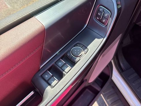 Used 2021 Ford F150 Lariat AWD/4WD image 11