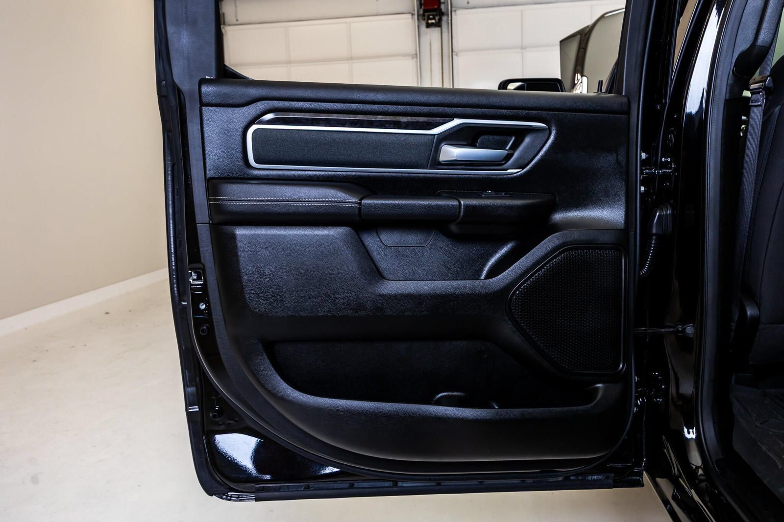 Used 2023 RAM 1500 Big Horn AWD/4WD image 41