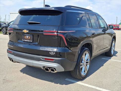 New 2025 Chevrolet Traverse LT w/ Enhanced Driving Package FWD image 12
