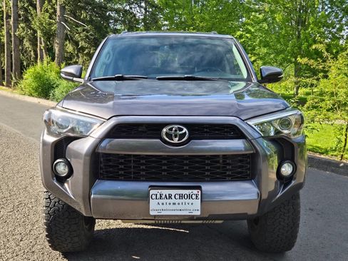 Used 2019 Toyota 4Runner SR5 Premium AWD/4WD image 5