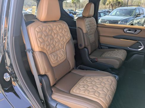 New 2026 Nissan Armada Platinum Reserve image 34