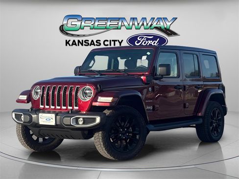 Used 2021 Jeep Wrangler Unlimited Sahara w/ Cold Weather Group image 3