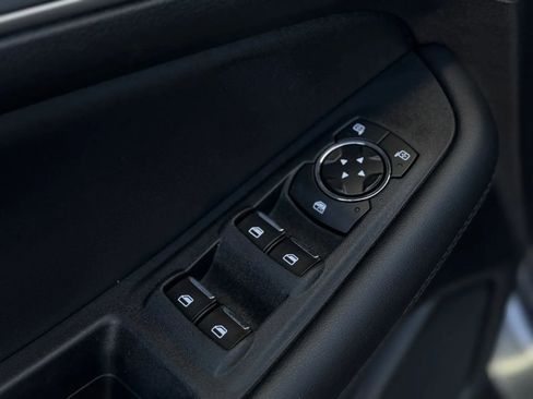 Used 2023 Ford Edge SEL w/ Convenience Package image 24