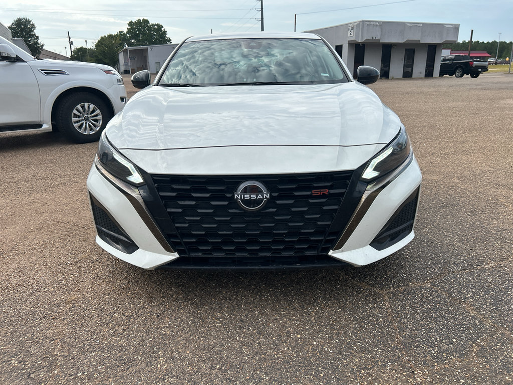 Used 2024 Nissan Altima 2.5 SR FWD image 6