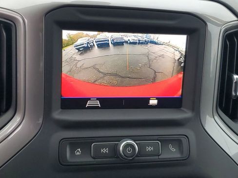 Used 2020 Chevrolet Silverado 1500 Custom w/ Custom Value Package image 20