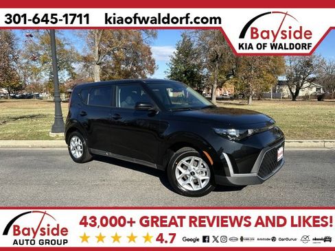 New 2025 Kia Soul LX image 1