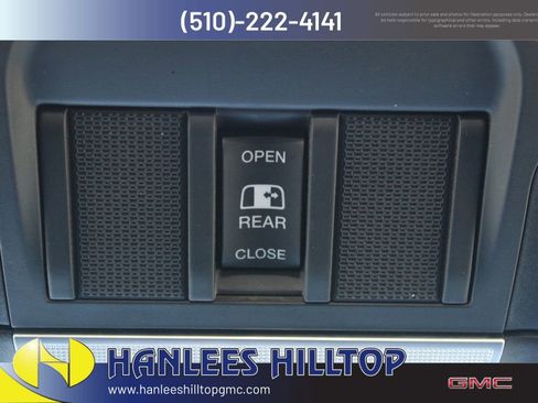Used 2022 RAM 1500 4x4 Crew Cab image 26