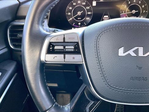 Used 2023 Kia Telluride SX image 11
