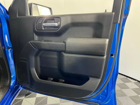 Used 2023 Chevrolet Silverado 1500 Custom w/ LPO, Dark Essentials Package image 10