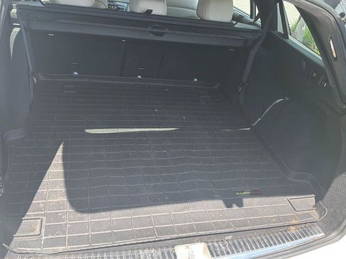 Certified 2017 Mercedes-Benz E 400 4MATIC Wagon image 14