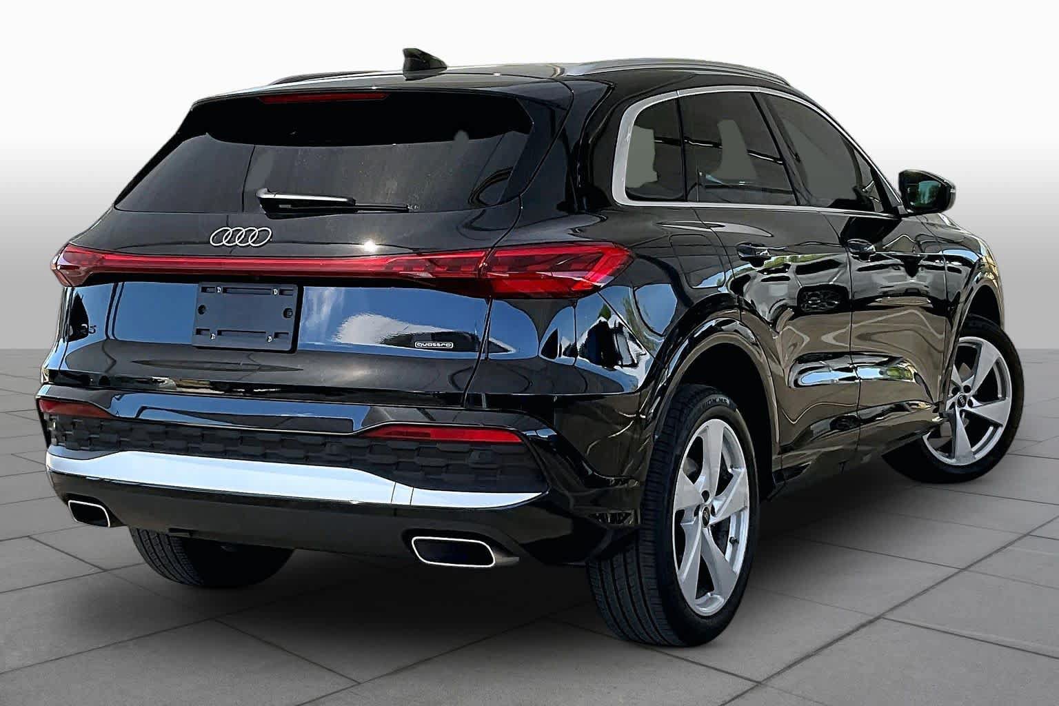 Used 2026 Audi Q5 Premium AWD/4WD image 12