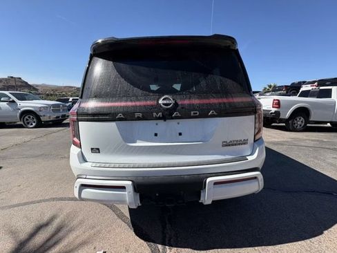 Used 2025 Nissan Armada Platinum Reserve AWD/4WD image 4