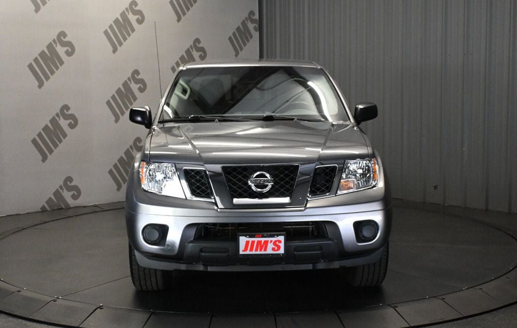 Used 2019 Nissan Frontier SV RWD image 2
