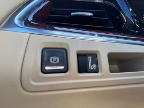 Used 2019 Cadillac XT5 Luxury FWD image 30