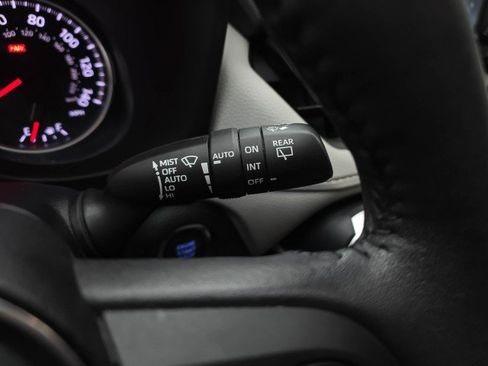 Used 2022 Toyota RAV4 XLE w/ Convenience Package AWD/4WD image 22