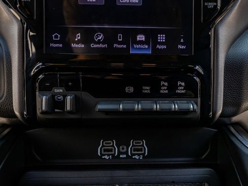Used 2025 RAM 3500 Big Horn AWD/4WD image 26