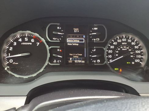 Used 2018 Toyota Tundra SR5 image 20