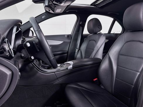 Used 2018 Mercedes-Benz C 300 Sedan image 17