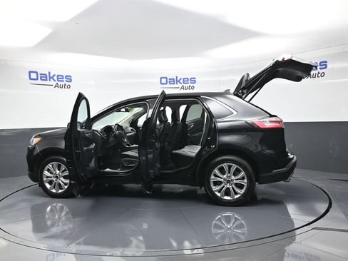 Used 2024 Ford Edge Titanium image 56