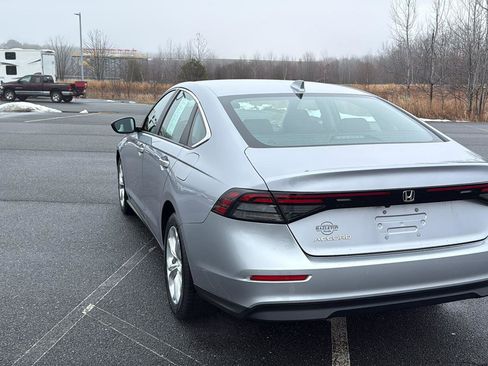 Used 2023 Honda Accord LX image 9