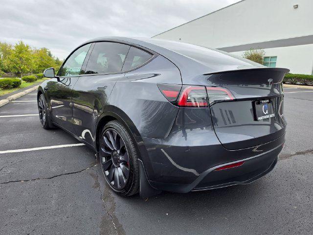 Used 2024 Tesla Model Y Performance AWD/4WD image 11