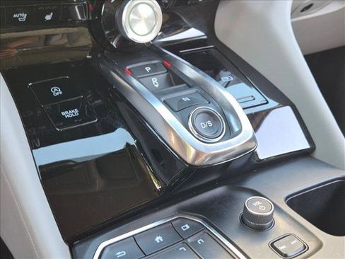 Certified 2024 Acura MDX FWD w/ Technology Package image 12
