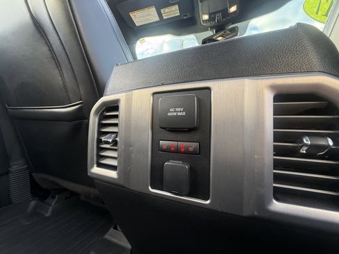 Used 2017 Ford F350 Platinum w/ Platinum Ultimate Package image 22