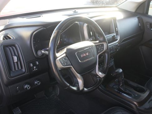 Used 2020 GMC Canyon Denali image 16