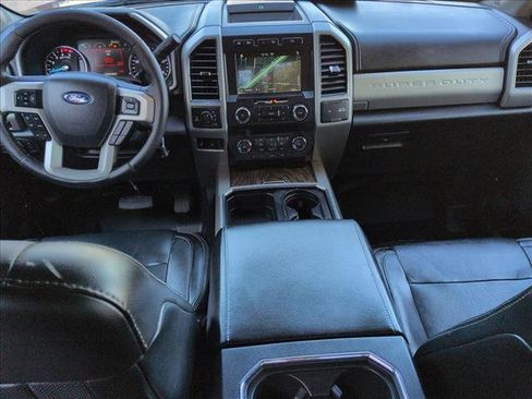 Used 2019 Ford F350 Lariat w/ Chrome Package image 17