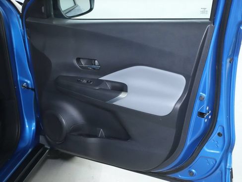 Certified 2023 Nissan Kicks SR w/ SR Premium Package FWD image 34