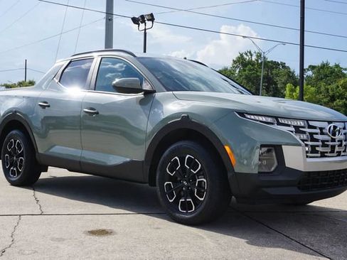 Used 2024 Hyundai Santa Cruz SEL w/ Activity Package FWD image 2