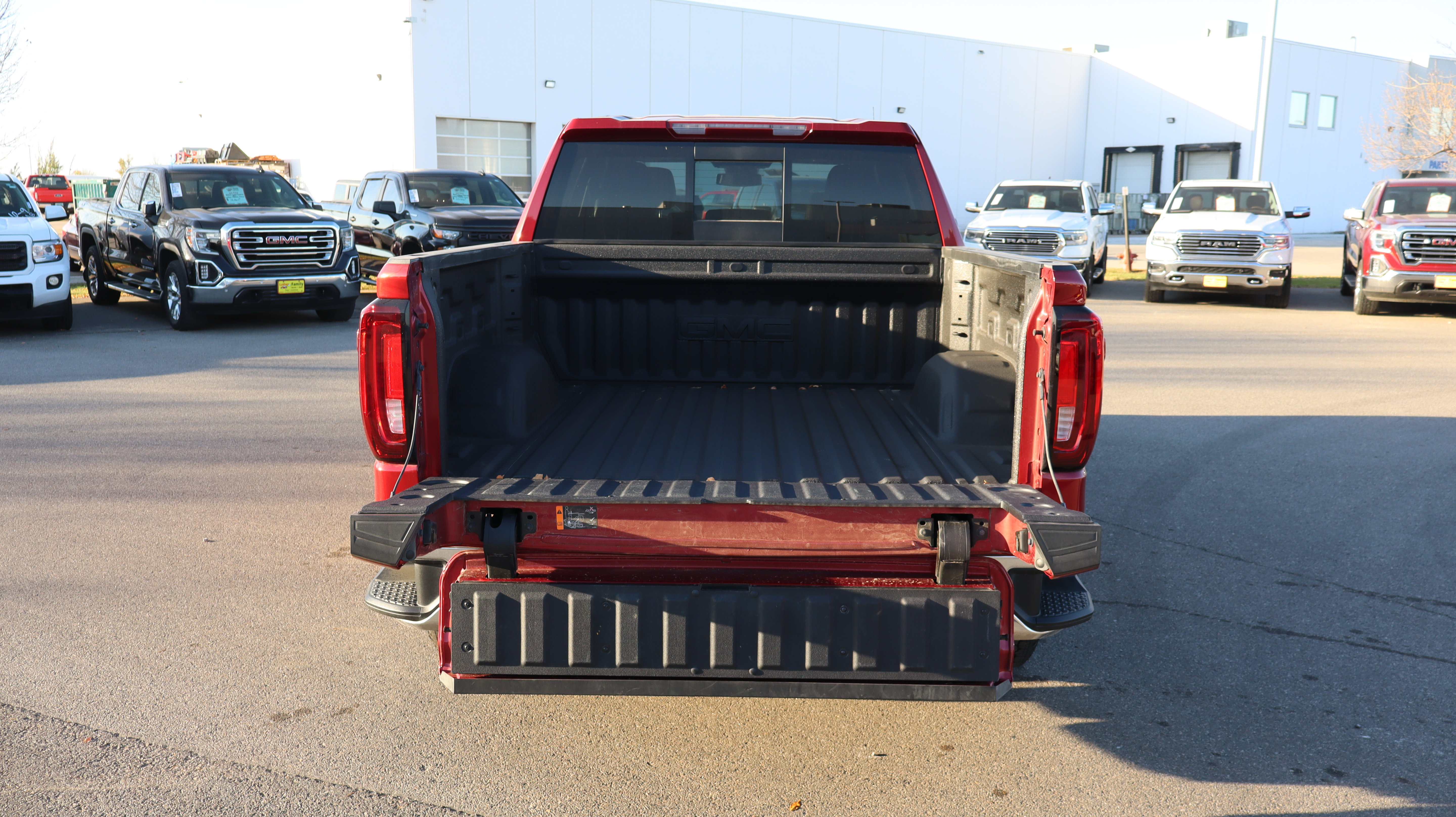 Used 2026 GMC Sierra 1500 SLT w/ SLT Premium Plus Package AWD/4WD image 16