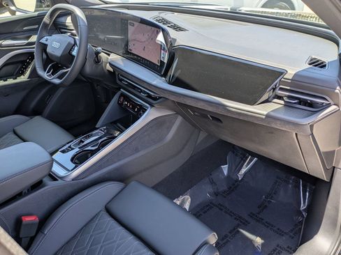 New 2026 Audi SQ5 Premium Plus AWD/4WD image 9