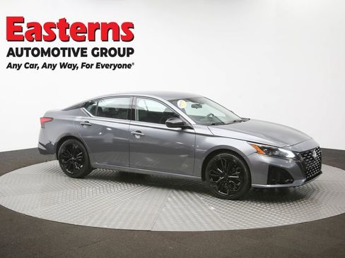 Used 2024 Nissan Altima 2.5 SR FWD image 47