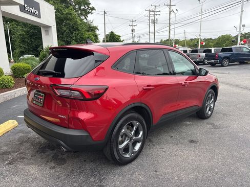 Used 2025 Ford Escape ST-Line AWD/4WD image 3